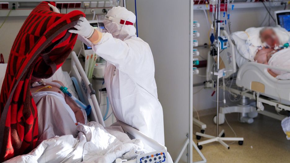 Koronawirus. Dodatki covidowe dla personalu szpitala? W Oleśnicy są spore zaległości