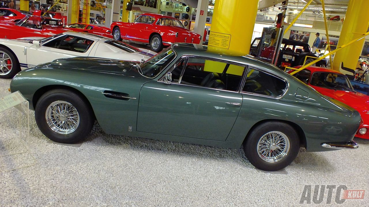 1965 Aston Martin DB6 Vantage