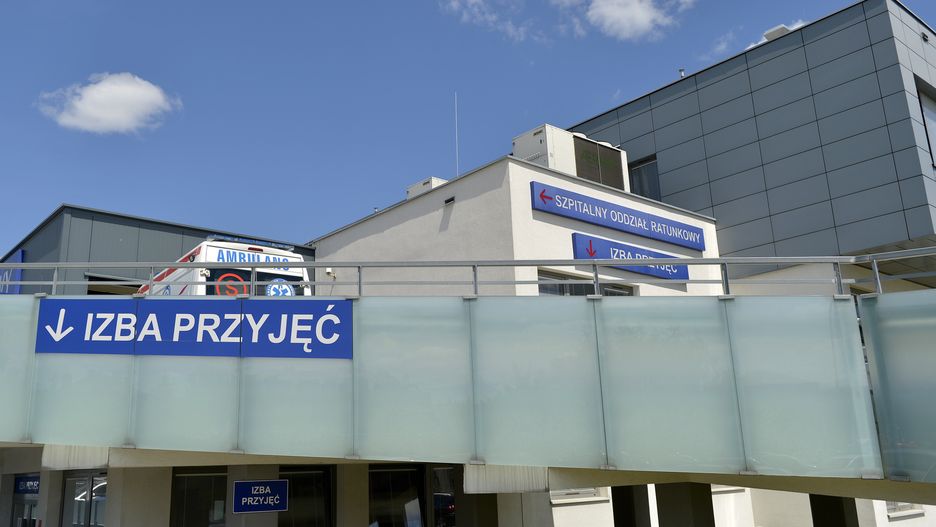 Koronawirus w Polsce. Księża zebrali ponad 360 tys. zł na sprzęt dla szpitali