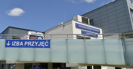 Koronawirus w Polsce. Księża zebrali ponad 360 tys. zł na sprzęt dla szpitali