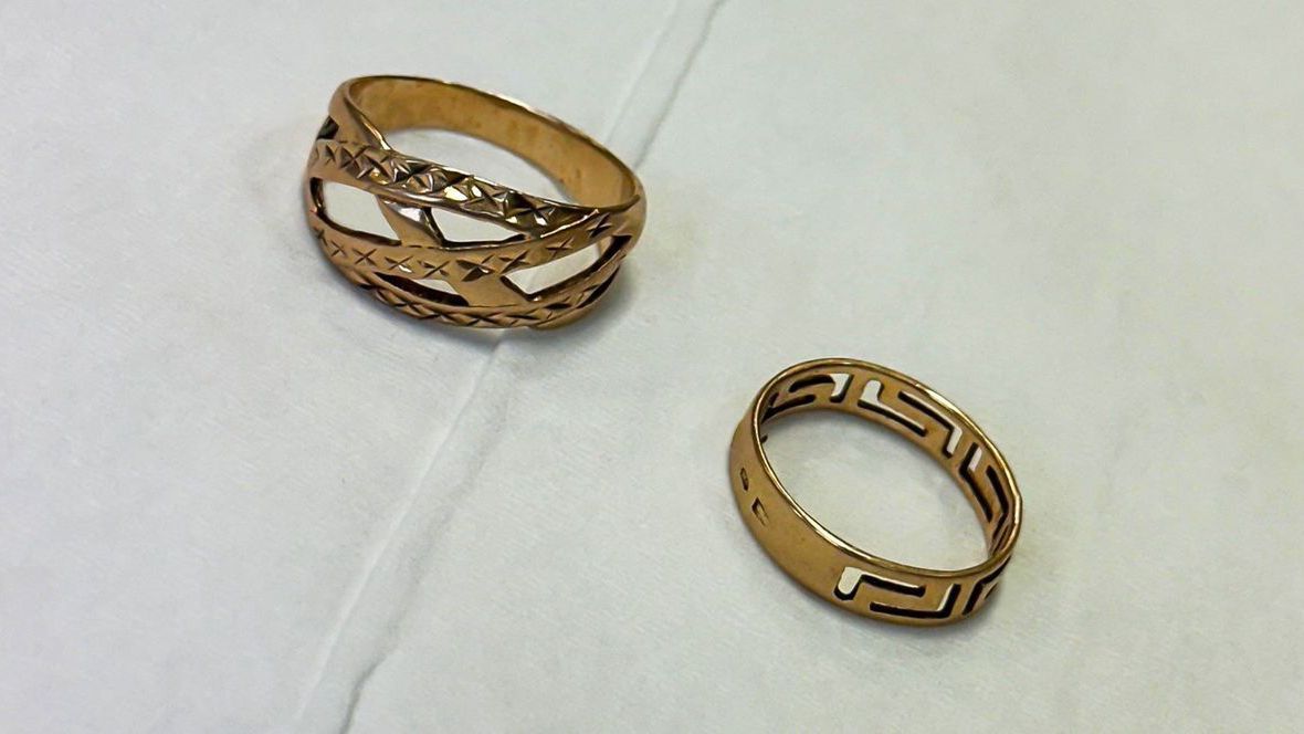 Pierścionki znalezione przy denatce