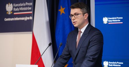 Złośliwości rzecznika rządu. "Pan się czuje ograniczony?"