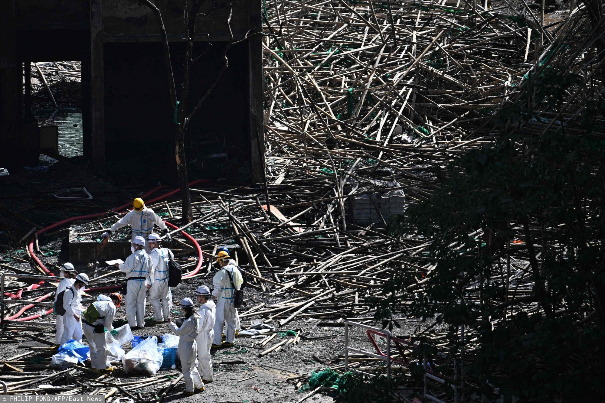 Poszukiwania ofiar pożaru w Hongkongu