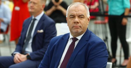 Jacek Sasin wywołał burzę słowami o lekarzach. "Trzeba ich wspierać, a nie hejtować"