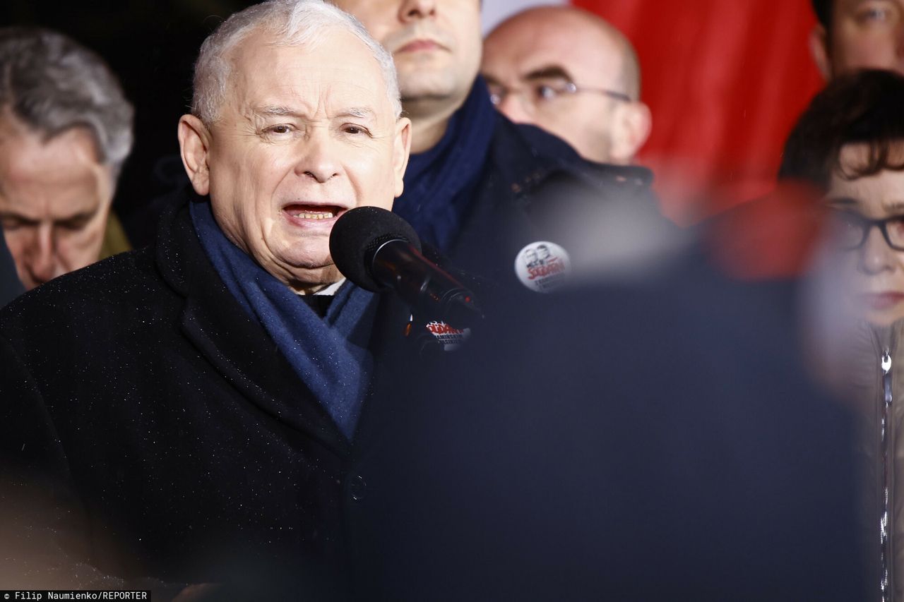Kaczyński przed kancelarią Tuska. "Raz na zawsze pokonać to zło"