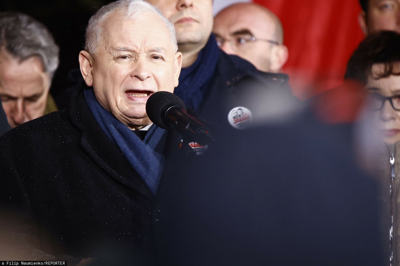 Kaczyński przed kancelarią Tuska. "Raz na zawsze pokonać to zło"