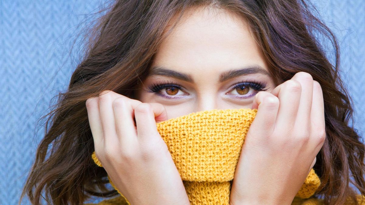 Makijaż dla brunetek może być subtelny bądź wyzywający i pobudzający zmysły