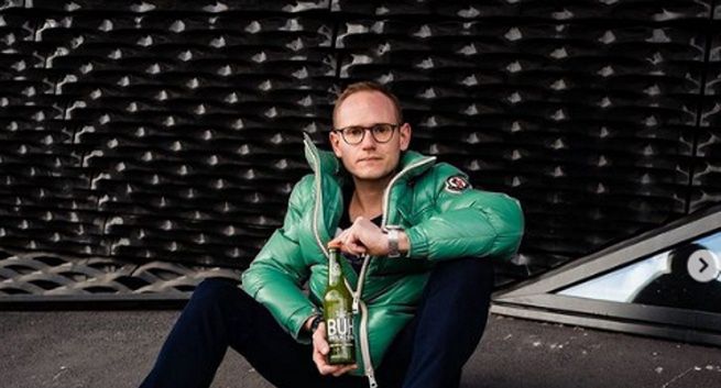 Poseł Lewicy krytykowany za promowanie piwa Buh na Instagramie