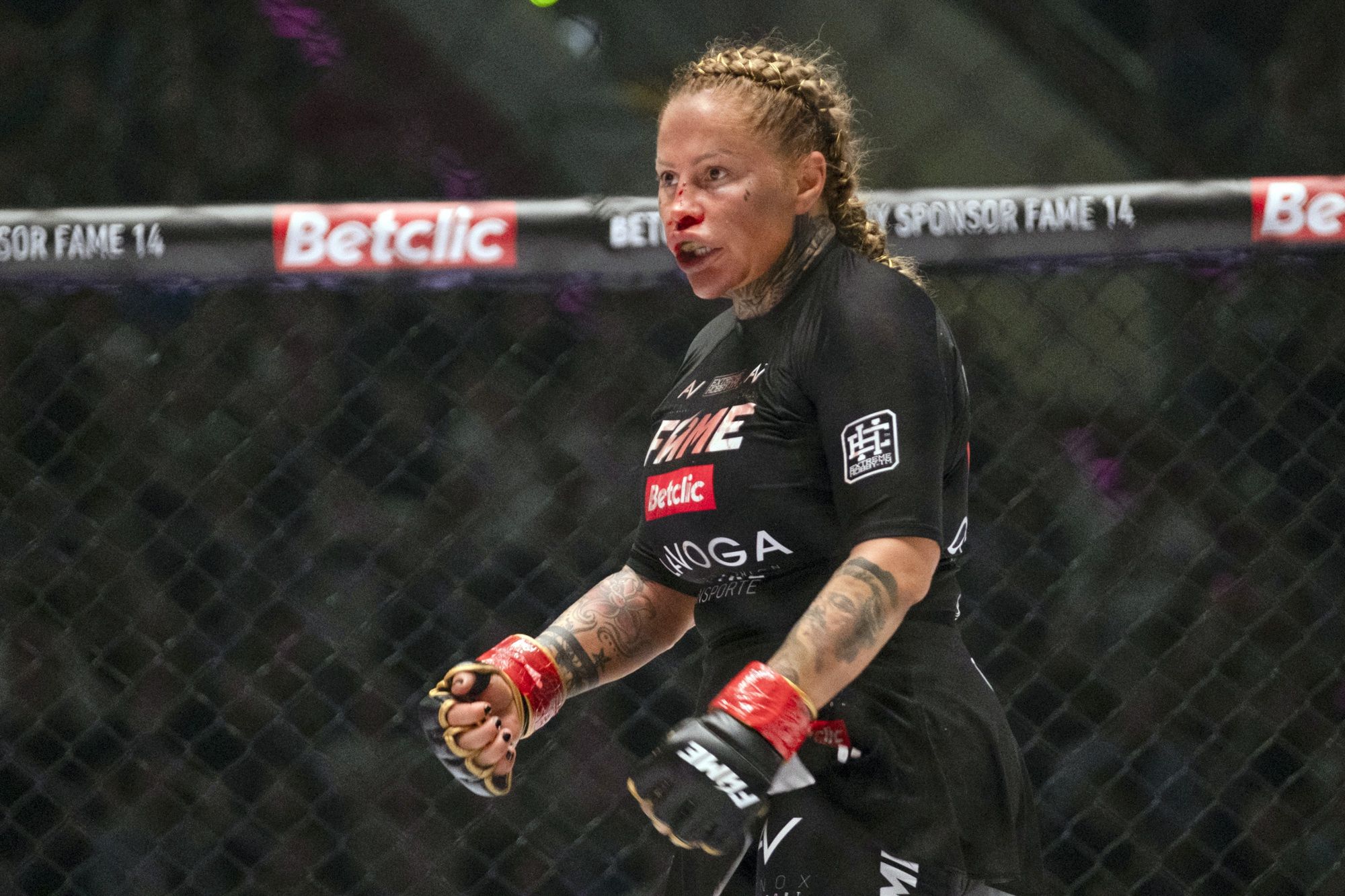 Laluna Unique i jej SKWASZONY NOS przegrywają walkę na Fame MMA
