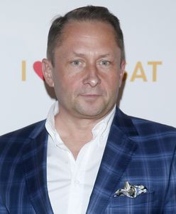 Tak mieszka Kamil Durczok. Dom i mieszkanie dzieli z psem