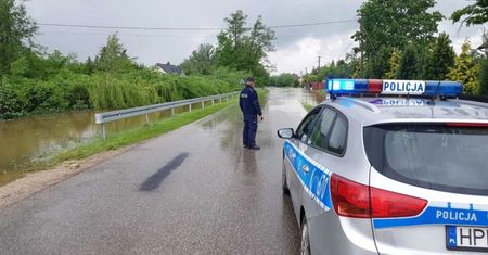 Szokujące plotki o zgonach w trakcie powodzi. Policja komentuje
