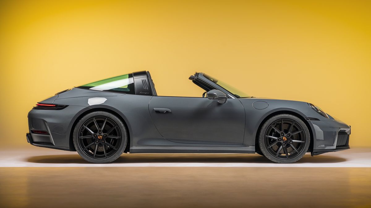 Porsche 911 Targa 4 GTS (2025)
