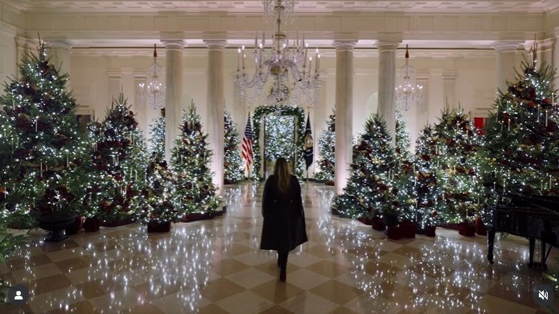 Melania Trump prezentuje świąteczne dekoracje