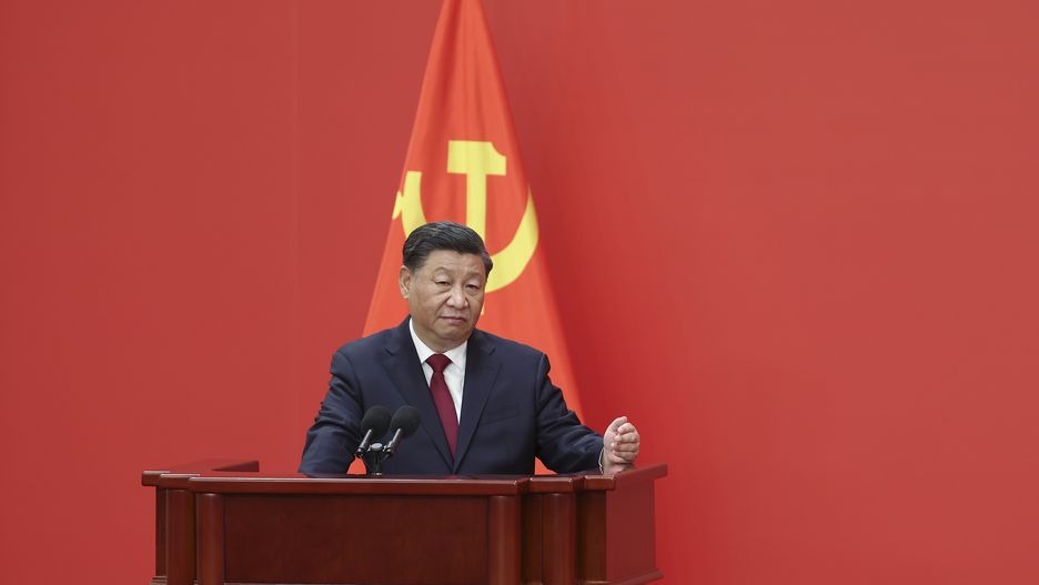 China's Standing Committee Members Of The 20th CPC Central Committee Meet With Press
BEIJING, CHINA - OCTOBER 23: Chinese President Xi Jinping speaks at the podium during the meeting between members of the standing committee of the Political Bureau of the 20th CPC Central Committee and Chinese and foreign journalists at The Great Hall of People on October 23, 2022 in Beijing, China. China's ruling Communist Party today revealed the new Politburo Standing Committee after its 20th congress. (Photo by Lintao Zhang/Getty Images)
Lintao Zhang
bestof, topix