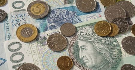 Minimalna pensja. Tyle wyniesie w 2023 roku? To będzie rekordowy wzrost?
