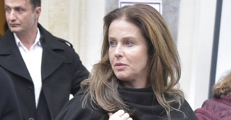Karolina Wajda była zszokowana stanem domu po ojcu. Wyrwano nawet deski sedesowe