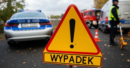Śmiertelny wypadek na autostradzie A1. Zderzenie ciężarówki z osobówką