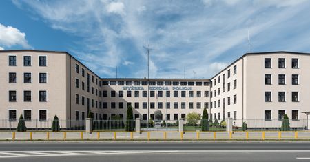 Szczytno. Policjant postrzelił kursantów. Zapadła decyzja sądu