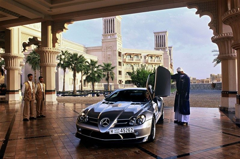 Mercedes McLaren SLR (fot. carsandtuning.org)