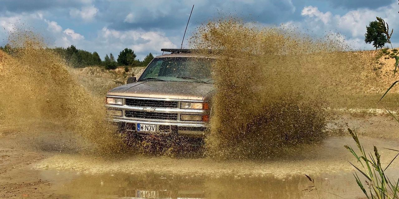 Offroad Marcina: Chevrolet Suburban 6.5 TD – właściciel prawie go utopił, a i tak pojechał dalej