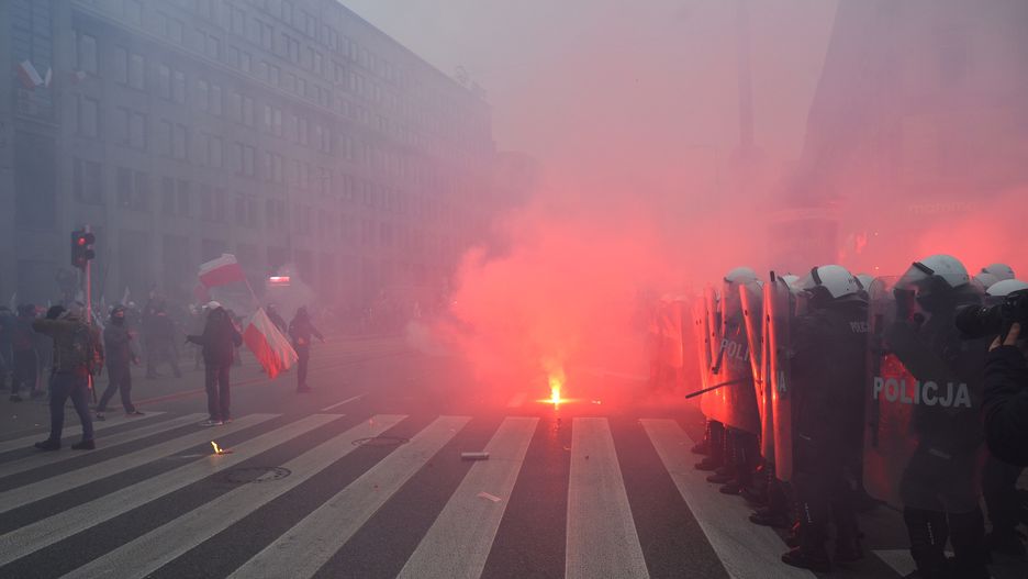 Warszawa. Miast podsumowało koszty naprawiania zniszczeń