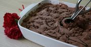 Domowe lody czekoladowe bez jajek. Ten smak zapada w pamięć. Poznaj przepis na idealne lody bez maszynki