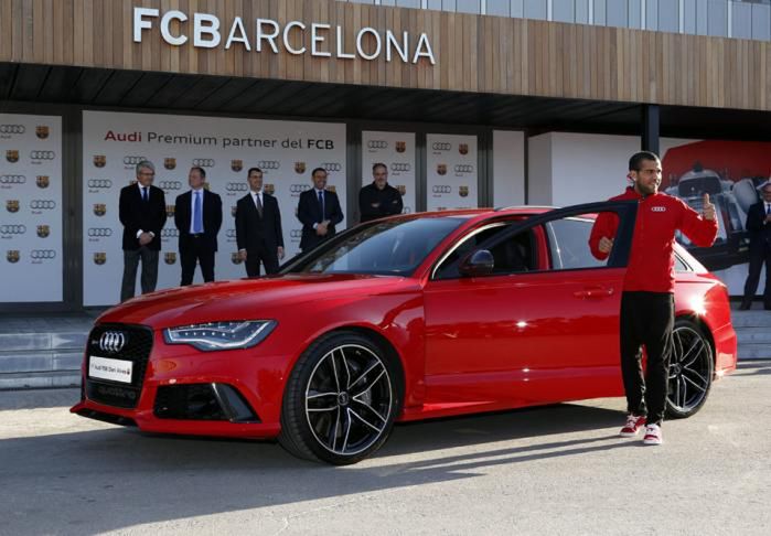 Audi rozdało samochody także piłkarzom Barcelony [wideo]