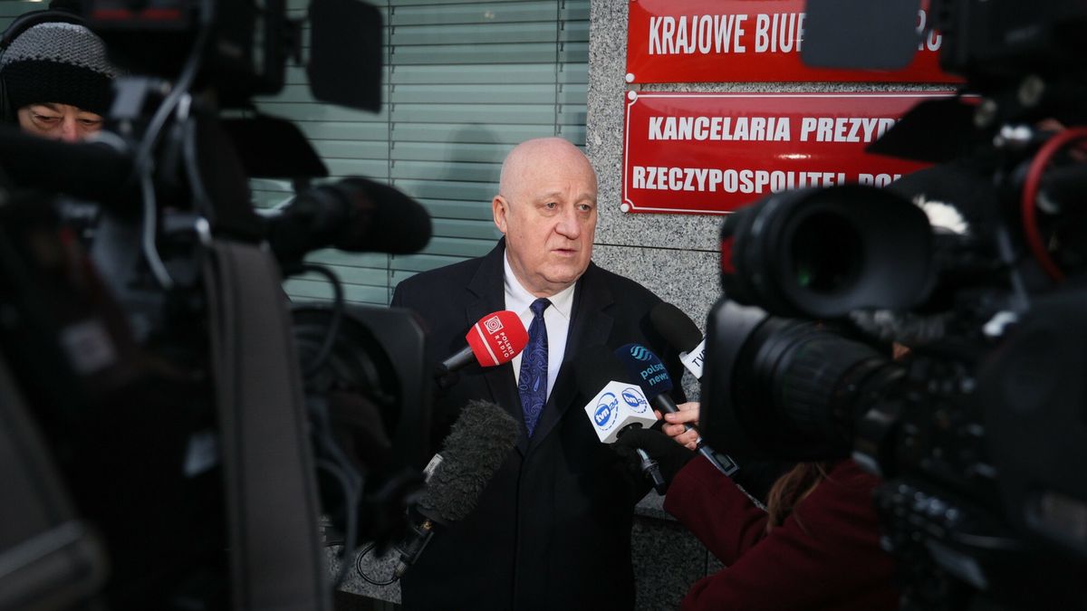 Posiedzenie PKW ws. PiS
Fot. Pawel Wodzynski/East News, Warszawa, 30.12.2024. Posiedzenie Panstwowej Komisji Wyborczej w sprawie uchwaly dot. sprawozdania finansowego komitetu PiS z ostatnich wyborow parlamentarnych.
N/z: szef PKW Sylwester Marciniak
Pawel Wodzynski