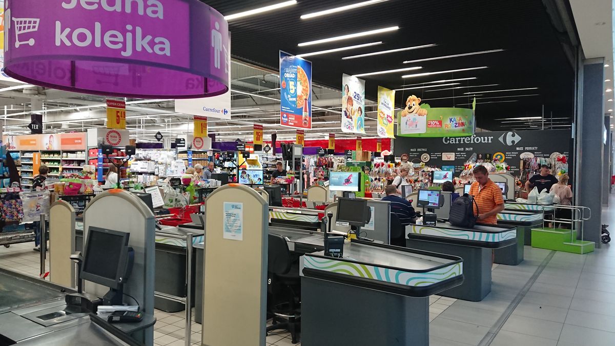 Sieć informuje o wycofaniu ze sprzedaży partii sera pleśniowego