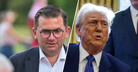 Zapytali go o skandowanie na cześć Trumpa. Poseł PiS przyniósł zdjęcie