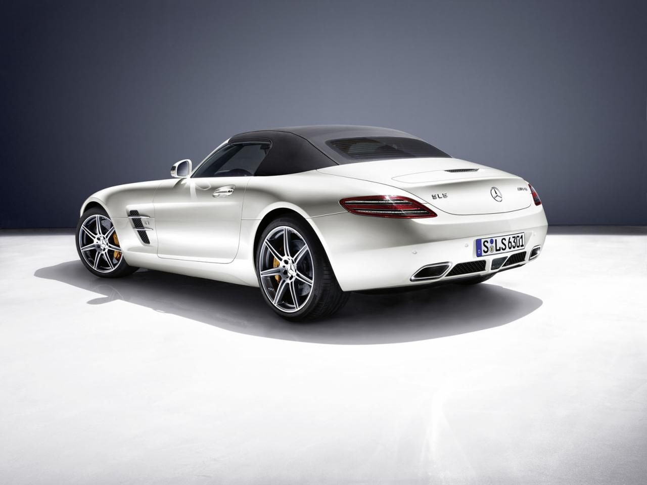Mercedes-Benz SLS AMG Roadster [megagaleria] 25