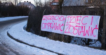 "Nie było dialogu". Protestują przeciw likwidacji szkoły