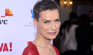 Przyszła na premierę filmu. Wszyscy patrzyli na jej nogi