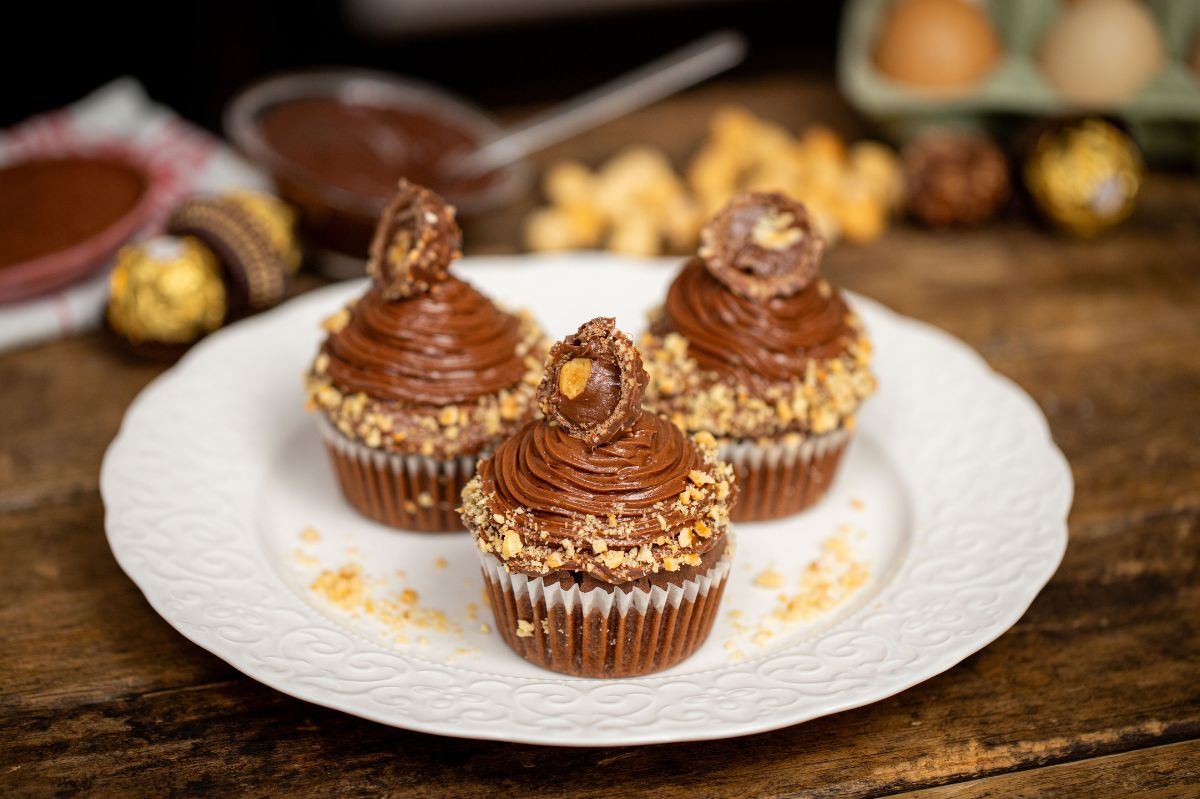Dive into the bliss of Ferrero Rocher-inspired cupcakes: A must-try recipe