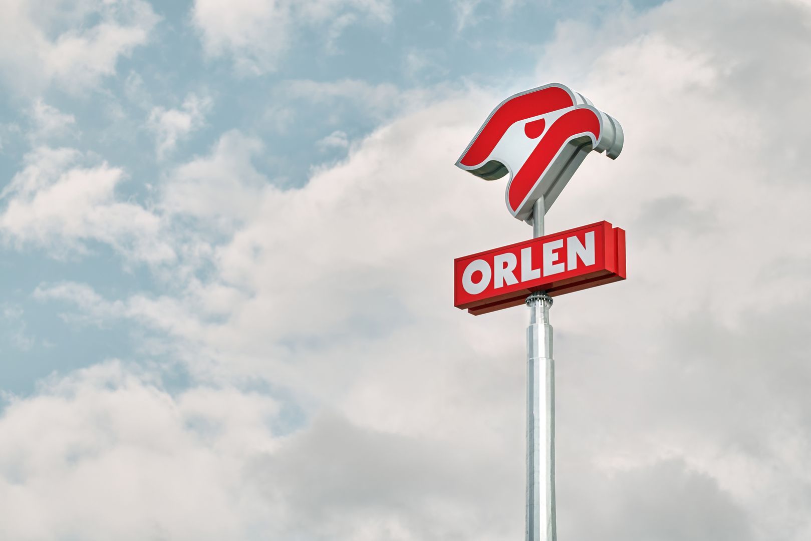 orlen, price increase, high price, price, crisis, fuel, poland, logo, business, car, coffee, red, energy, sign, oil, industry, corporate, cafe, europe, company, retail, board, vehicle, transportation, service, tax, gasoline, gas, commercial, petroleum, polish, diesel, industrial, brand, power, pump, transport, pylon, petrol, petrochemical, auto, retailer, tank, gallon, station, symbol, refiner, european, refuel