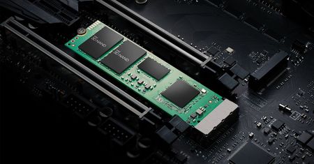 Intel ugina się po presją - producent obniża ceny swoich najnowszych dysków SSD