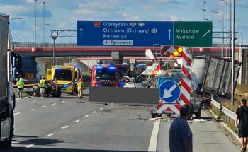 Wypadek na A1. Są ofiary śmiertelne, śmigłowce LPR w akcji