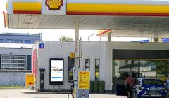 Na stacjach Shell będą nośniki reklamowe Clear Channel Polska