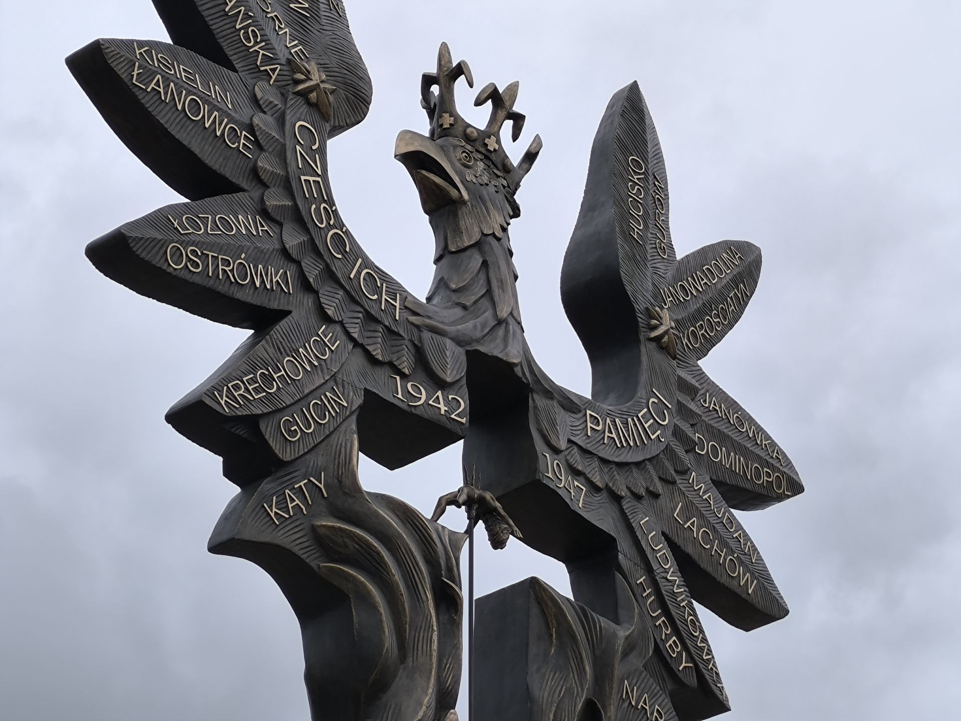 Pomnik "Rzeż wołyńska" w Domastawie