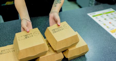 Nowa sieć fast food wchodzi do Polski. Pierwszy Master Burger otworzy się w stolicy