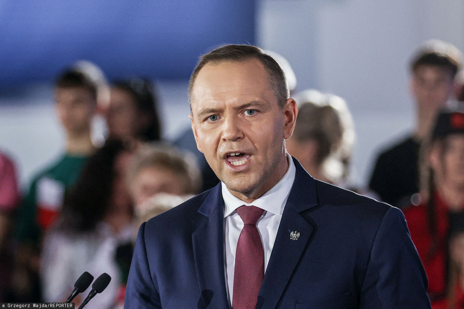 Nowy sondaż. Kryzys wokół Trybunału Konstytucyjnego, czego od Nawrockiego oczekują Polacy?