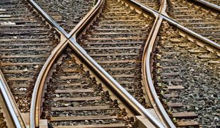 Śląsk. Tor podmyła ulewa, potem wykoleiły się wagony. Remont jeszcze potrwa