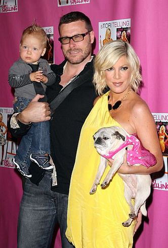 Tori Spelling urodzi córeczkę!