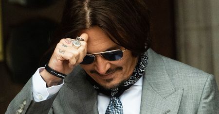 Pracownik Deppa znalazł kawałek jego ciała. Patologiczne sytuacje w domu gwiazdora