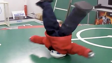 Robot tańczący breakdance'a! (wideo) 1