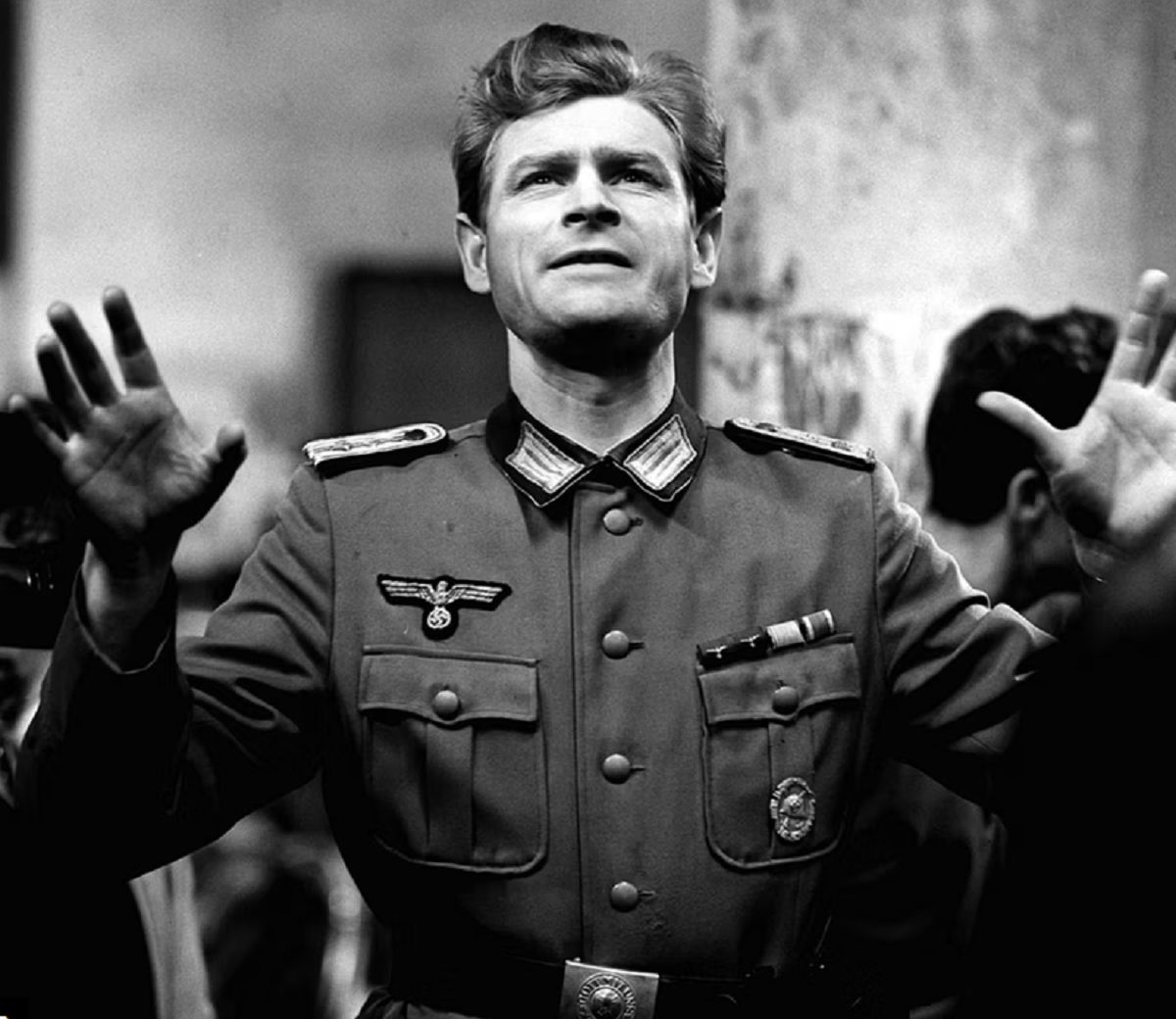 Czy naprawdę znasz aktorów PRL-u? Sprawdź, w którym filmie nie zagrali