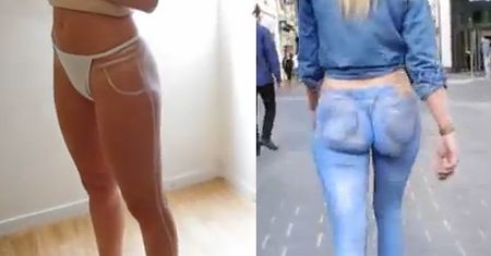 Modelka w samych stringach na ulicy!