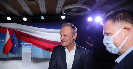 Obejrzał materiały TVP o Tusku. Jarosław Gowin komentuje wprost