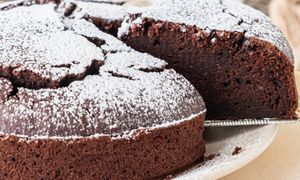 To ciasto czekoladowe jest wyjątkowo mięciutkie i wilgotne. Czesi mają świetny patent