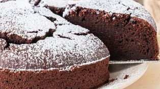 To ciasto czekoladowe jest wyjątkowo mięciutkie i wilgotne. Czesi mają świetny patent